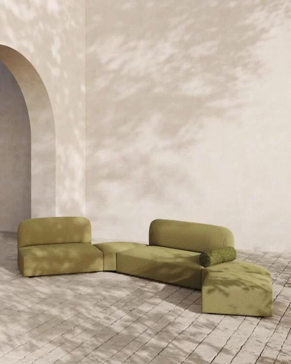 Alplus Lounge is a collection of Luxury Outdoor Sofas, ideal for outdoor lounge areas in bars, restaurants, hotels and companies.
