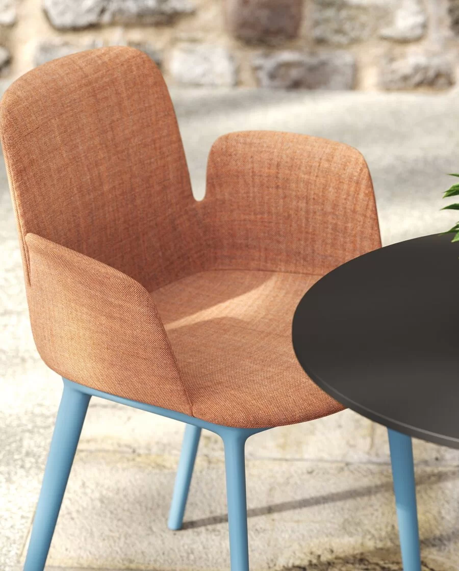 Designer Lounge Chairs for Bar, Restaurant and Office - Frezza